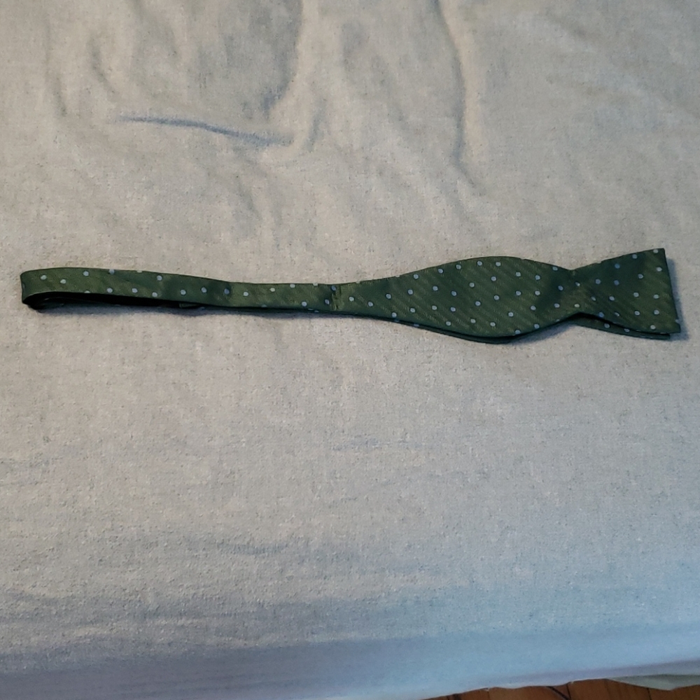 Green bowtie